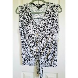 Thalia Sodi Sleeveless Top Size Medium Black‎ White Front Tie Paint Spatter NWT